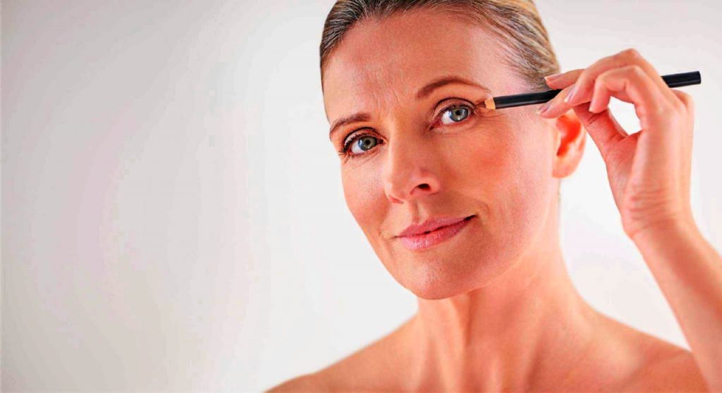 How to apply eye makeup over 60 Evidence